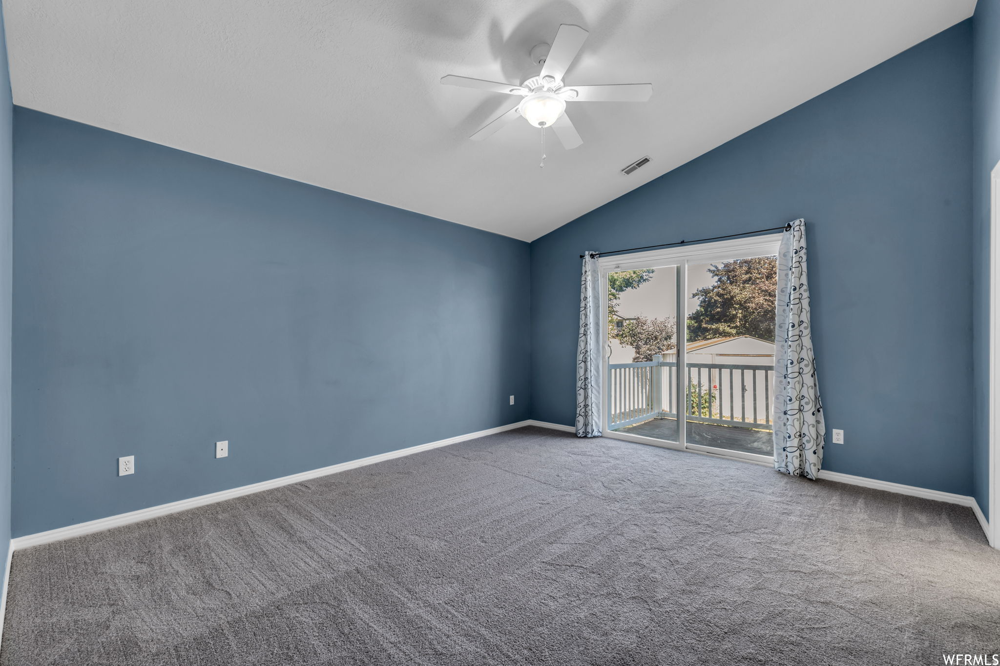 RIVERSIDE ESTATES - Residential