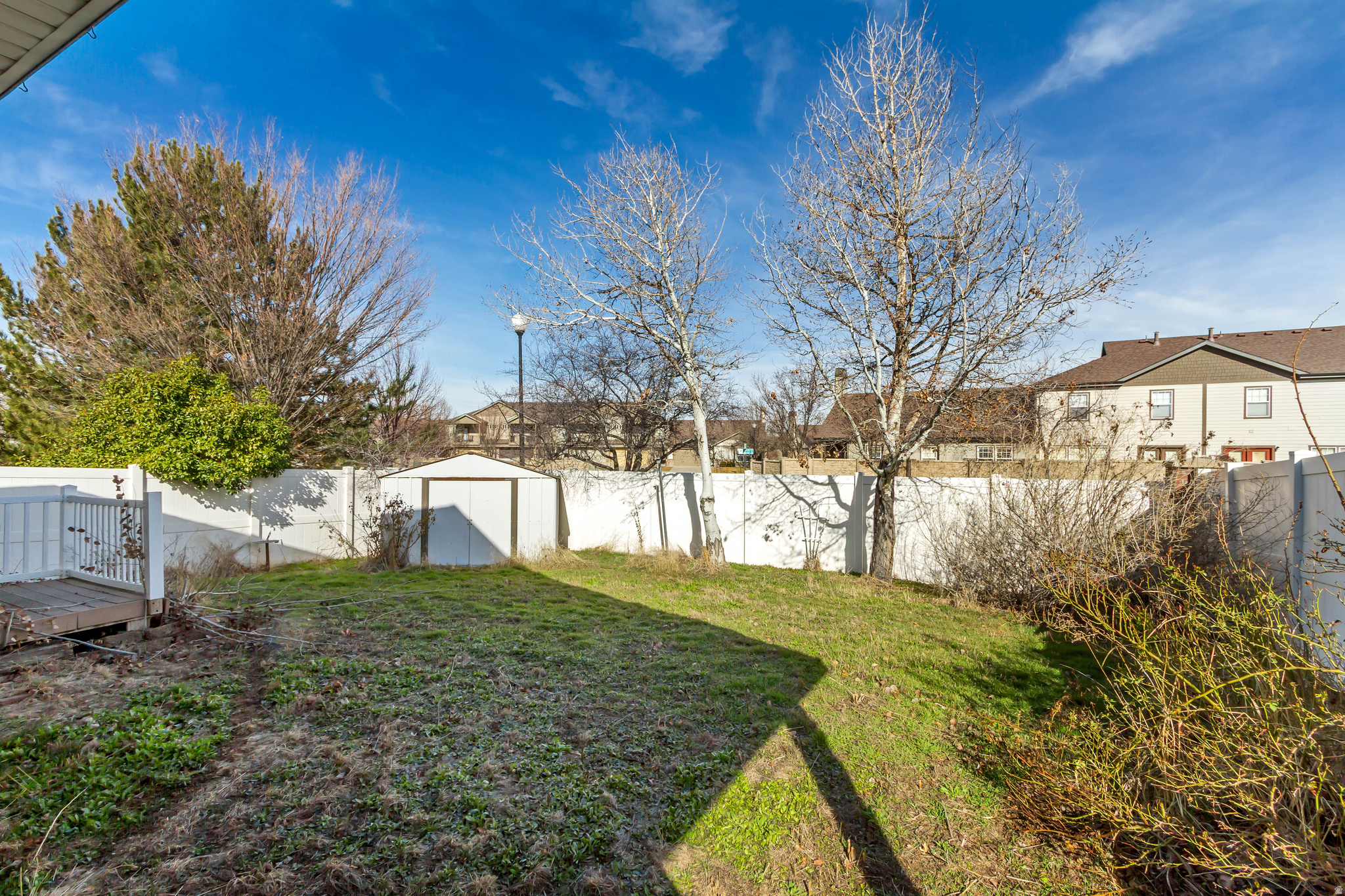 RIVERSIDE ESTATES - Residential