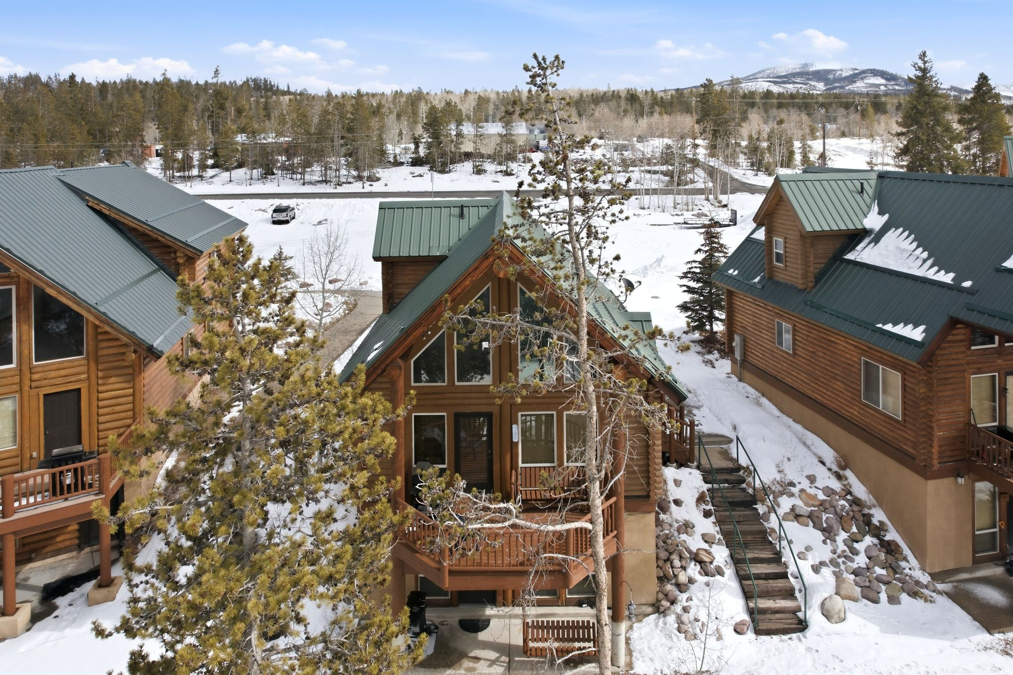 THE CABINS AT BEAR RIVER LODGE - Residential