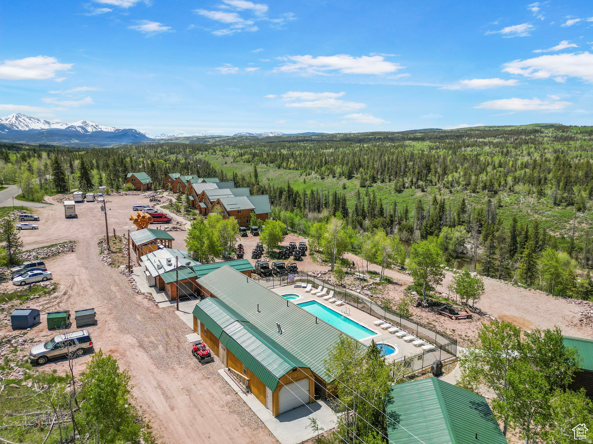 THE CABINS AT BEAR RIVER LODGE - Residential