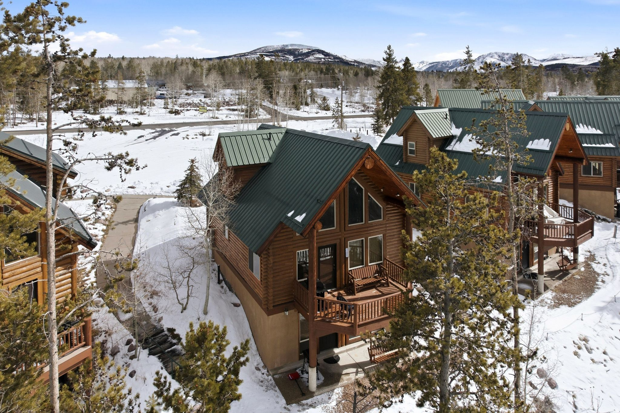 THE CABINS AT BEAR RIVER LODGE - Residential