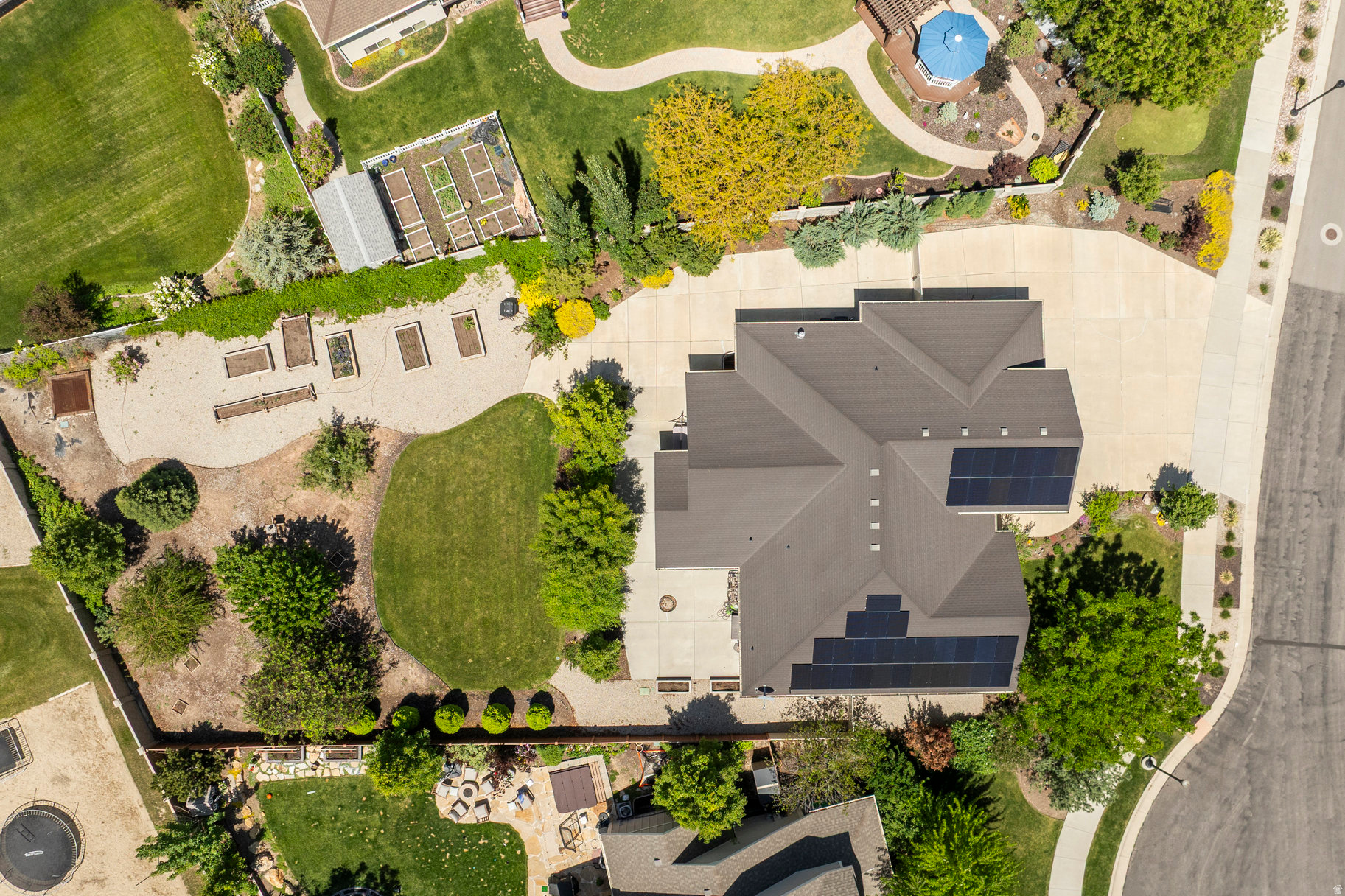 WEST RIVER ESTATES - Residential