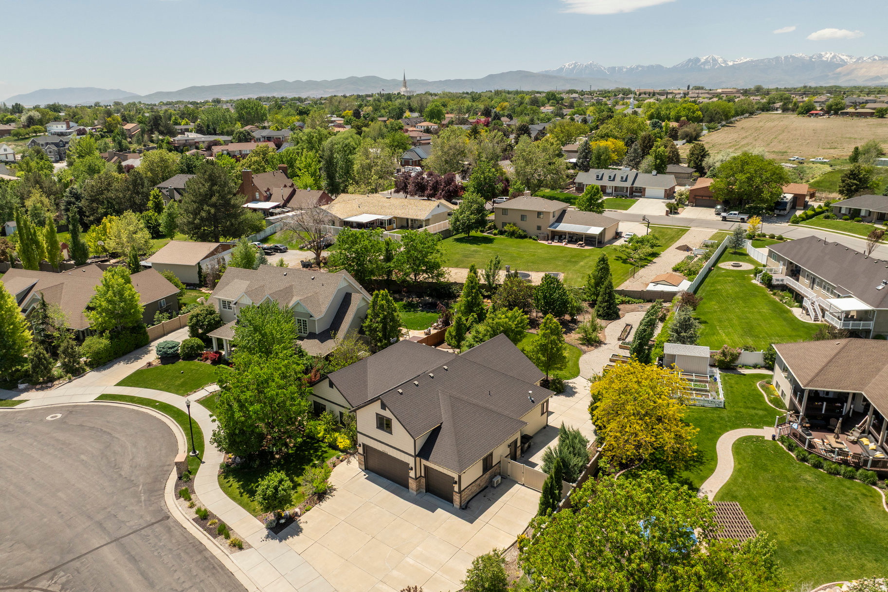 WEST RIVER ESTATES - Residential