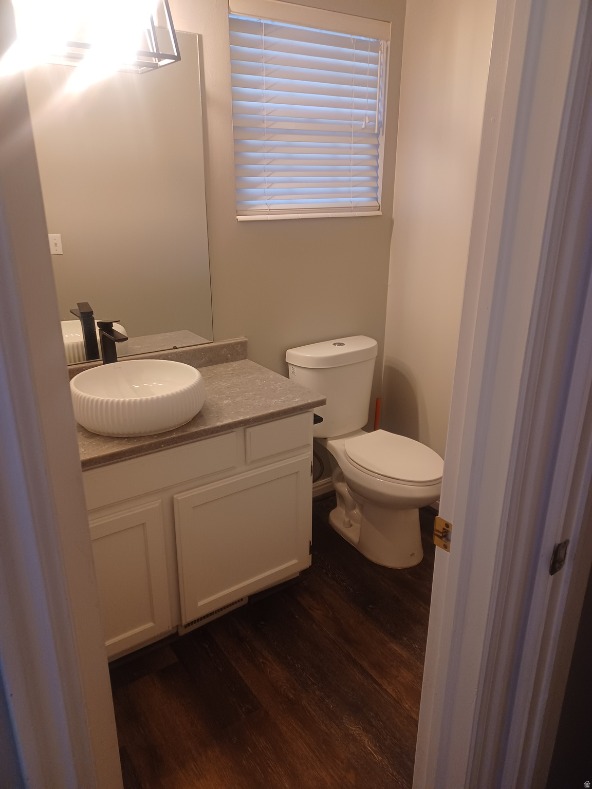 COUNTRY COTTAGES - Residential