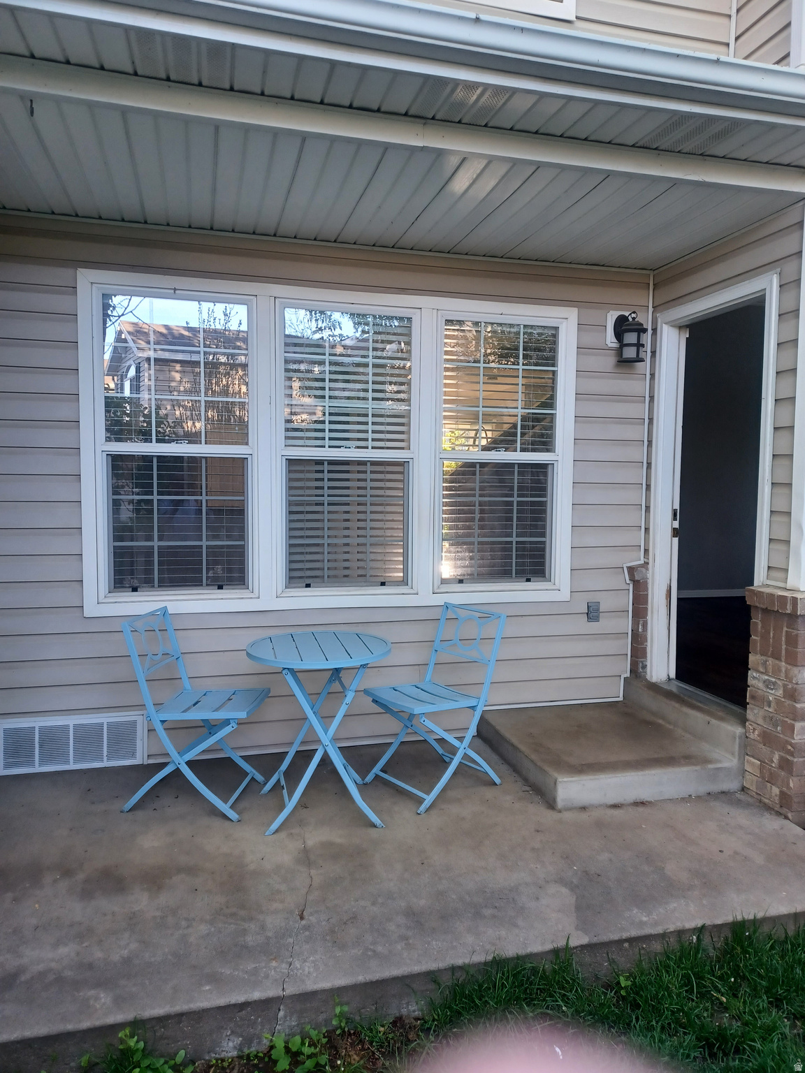 COUNTRY COTTAGES - Residential