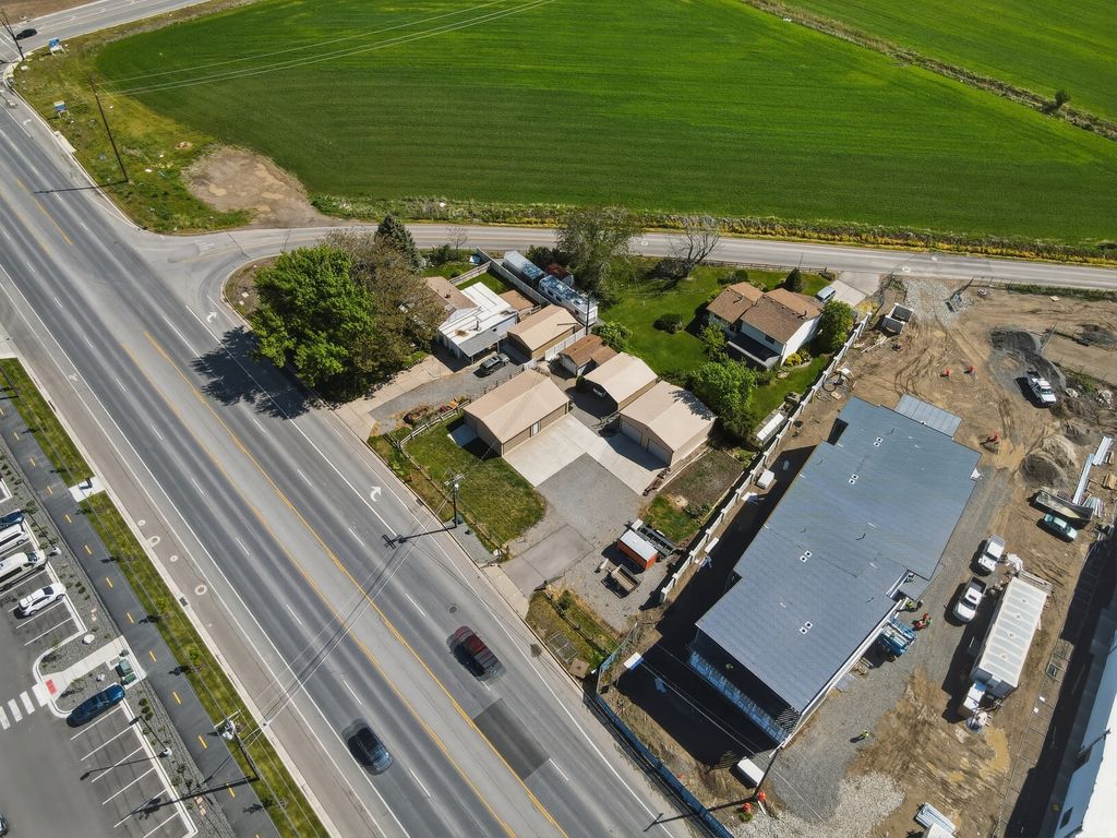 Photo of 1005 S MAIN ST, Spanish Fork, UT 84660 (MLS # 2156943)