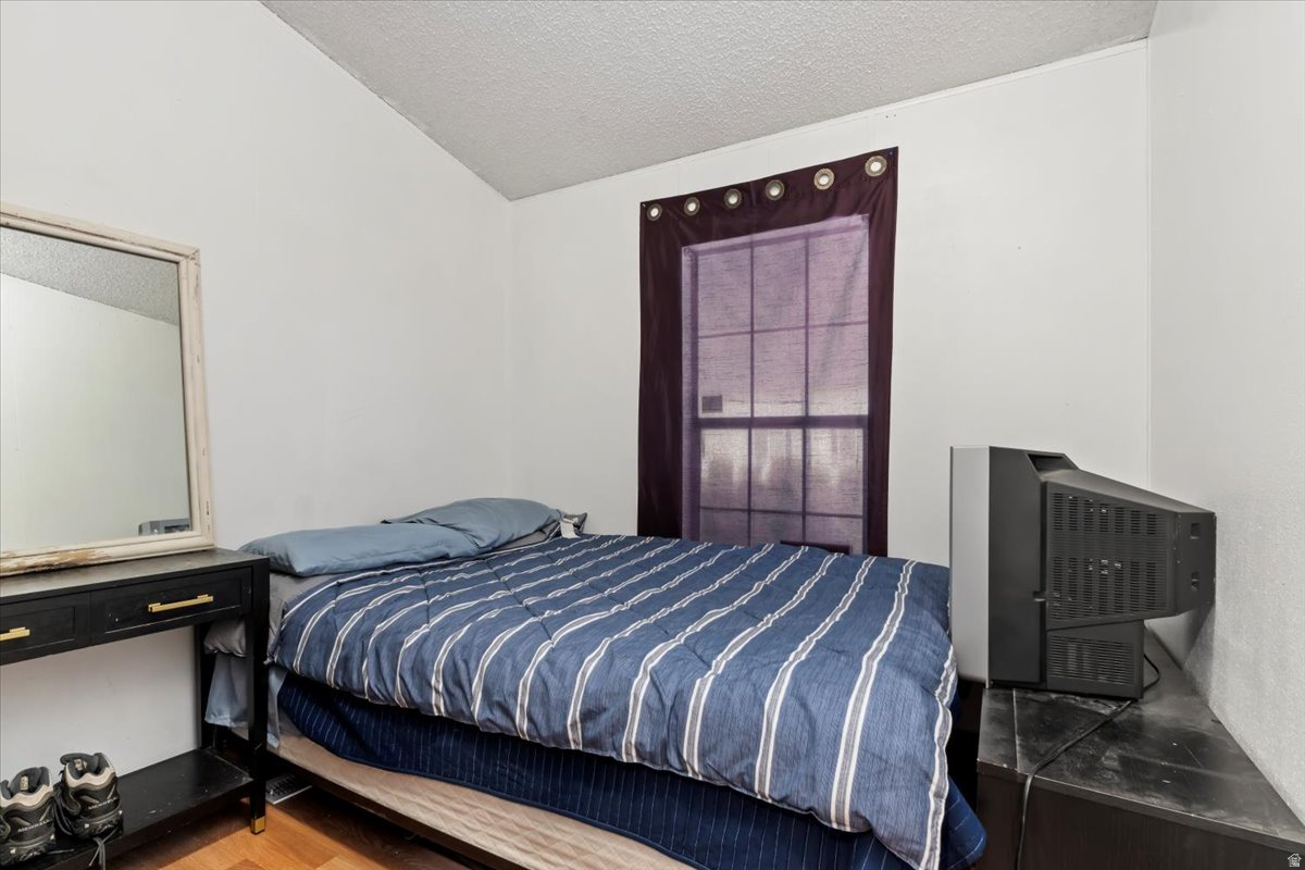 MOUNTAIN VIEW MOBILE HOME PARK - Residential