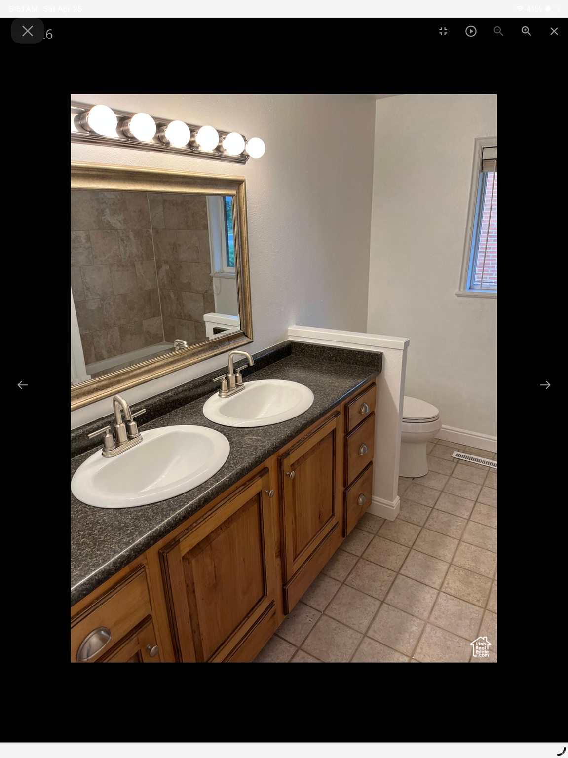 Main image without alt text