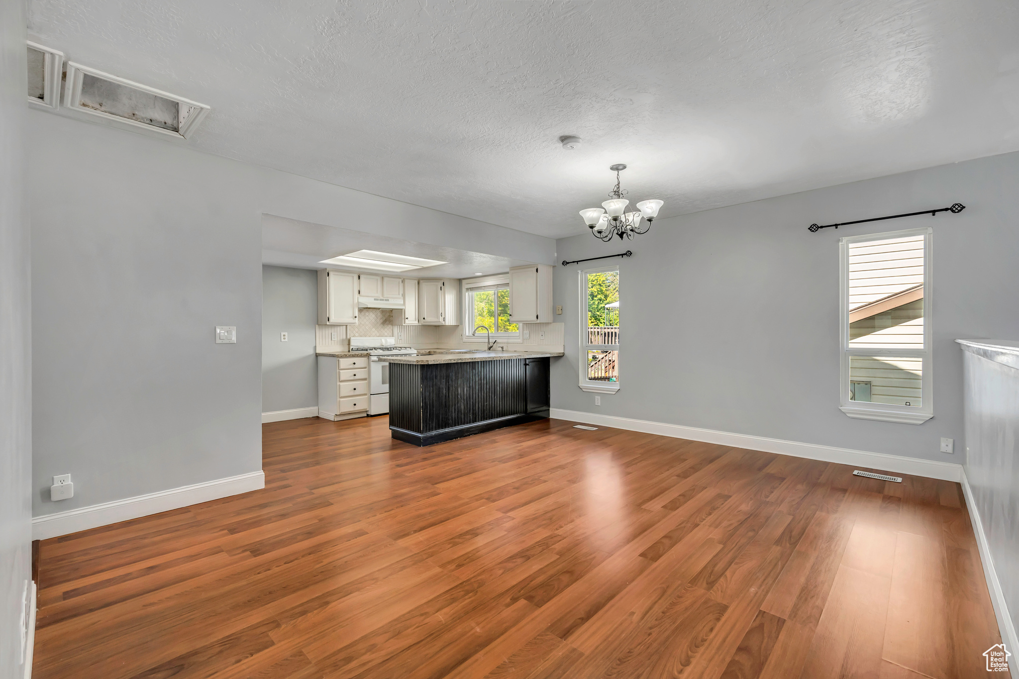 FAIRWAY PARK - Residential