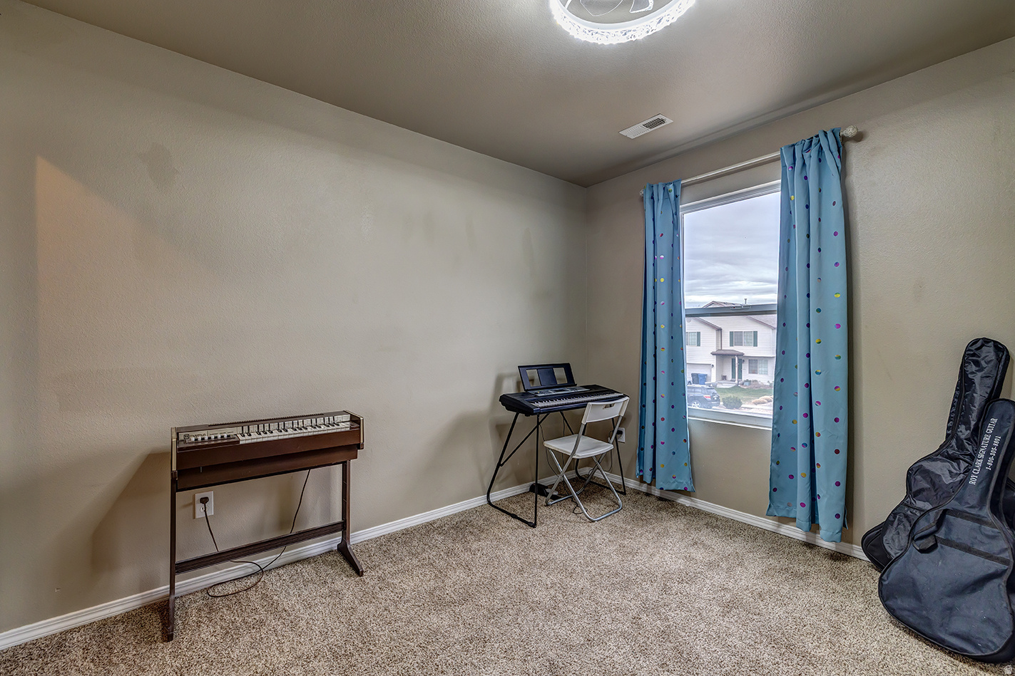 SPANISH FIELDS - Residential