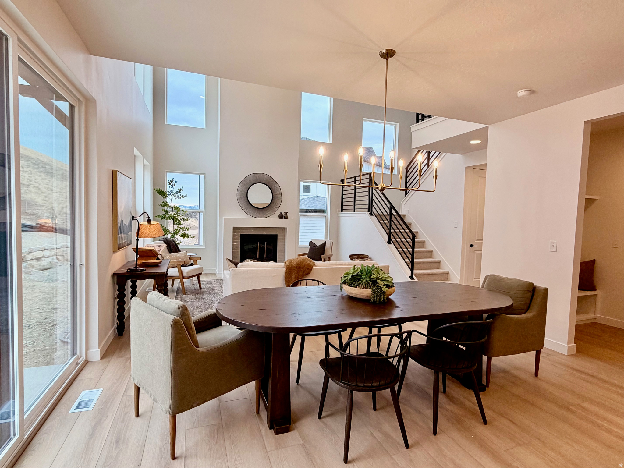 CANYON POINT - Residential