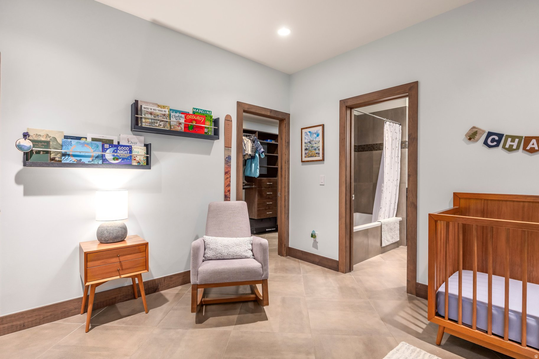 HIDDEN OAKS - Residential