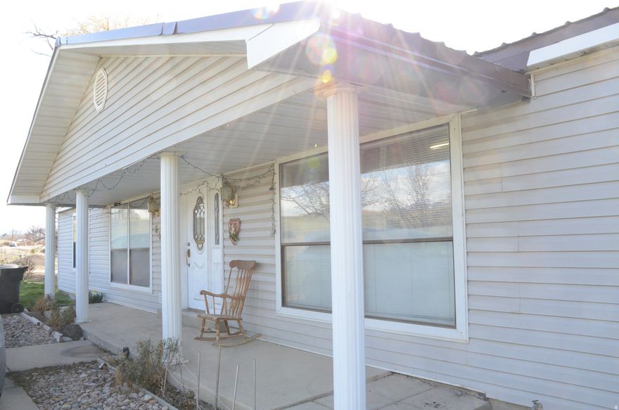 WELCOME HOME!!! This cozy home has access to downtown Hyrum, all schools, groceries, restaurants and  shopping. Also an average of 5 minutes drive to one of the Valley's largest employers, JBS, and other employers.