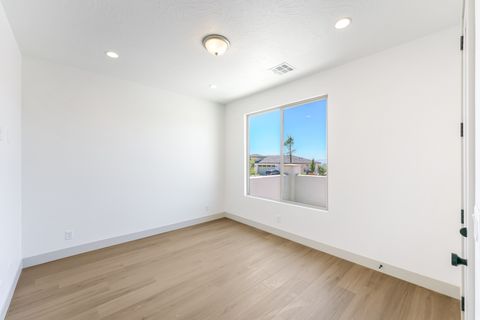 Tiny photo for 1613 N ASCENT ST #152, Washington, UT 84780 (MLS # 2120314)