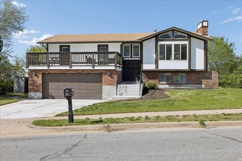 Tiny photo for 2419 N 2550 E, Layton, UT 84040 (MLS # 2154199)