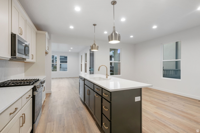 DAYBREAK - Residential Income