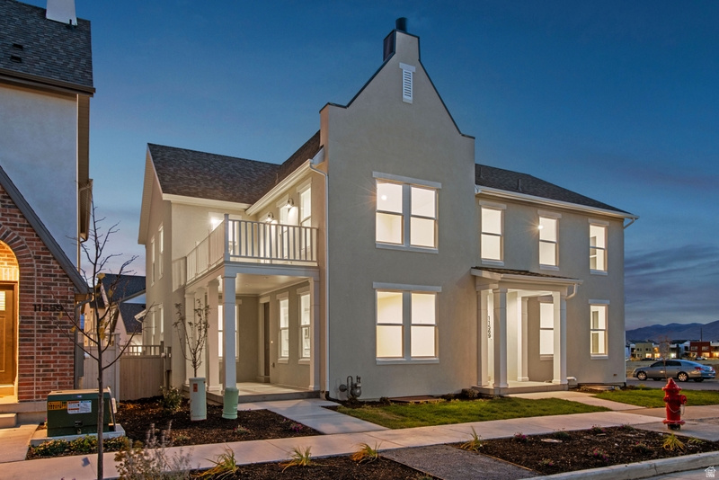 DAYBREAK - Residential Income