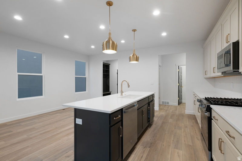 DAYBREAK - Residential Income