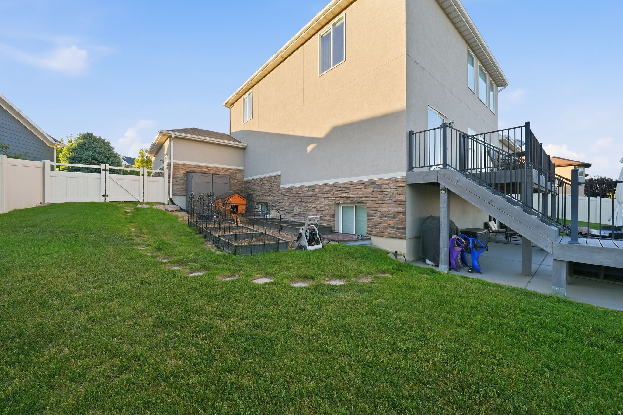 JORDAN HEIGHTS - Residential