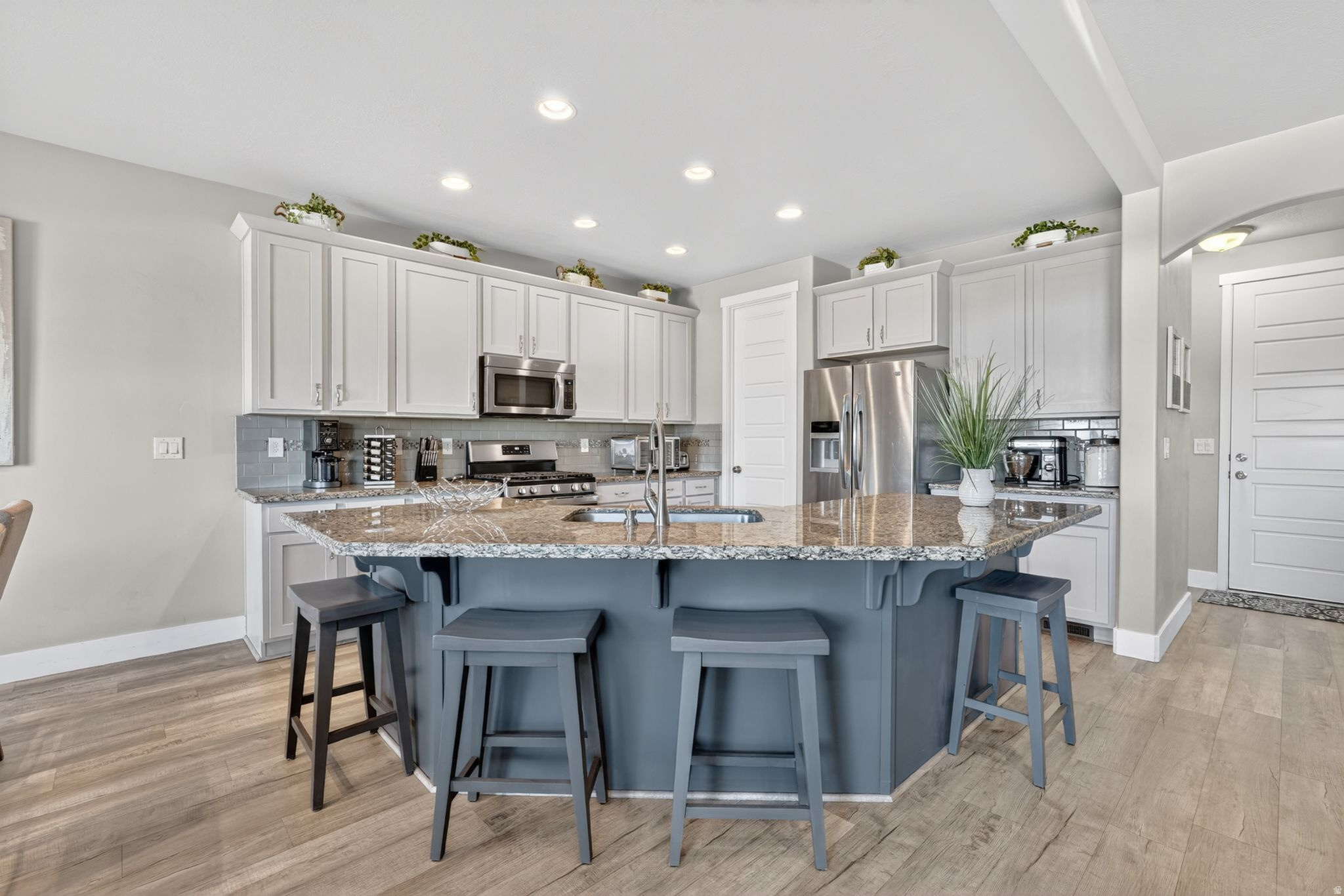 JORDAN HEIGHTS - Residential