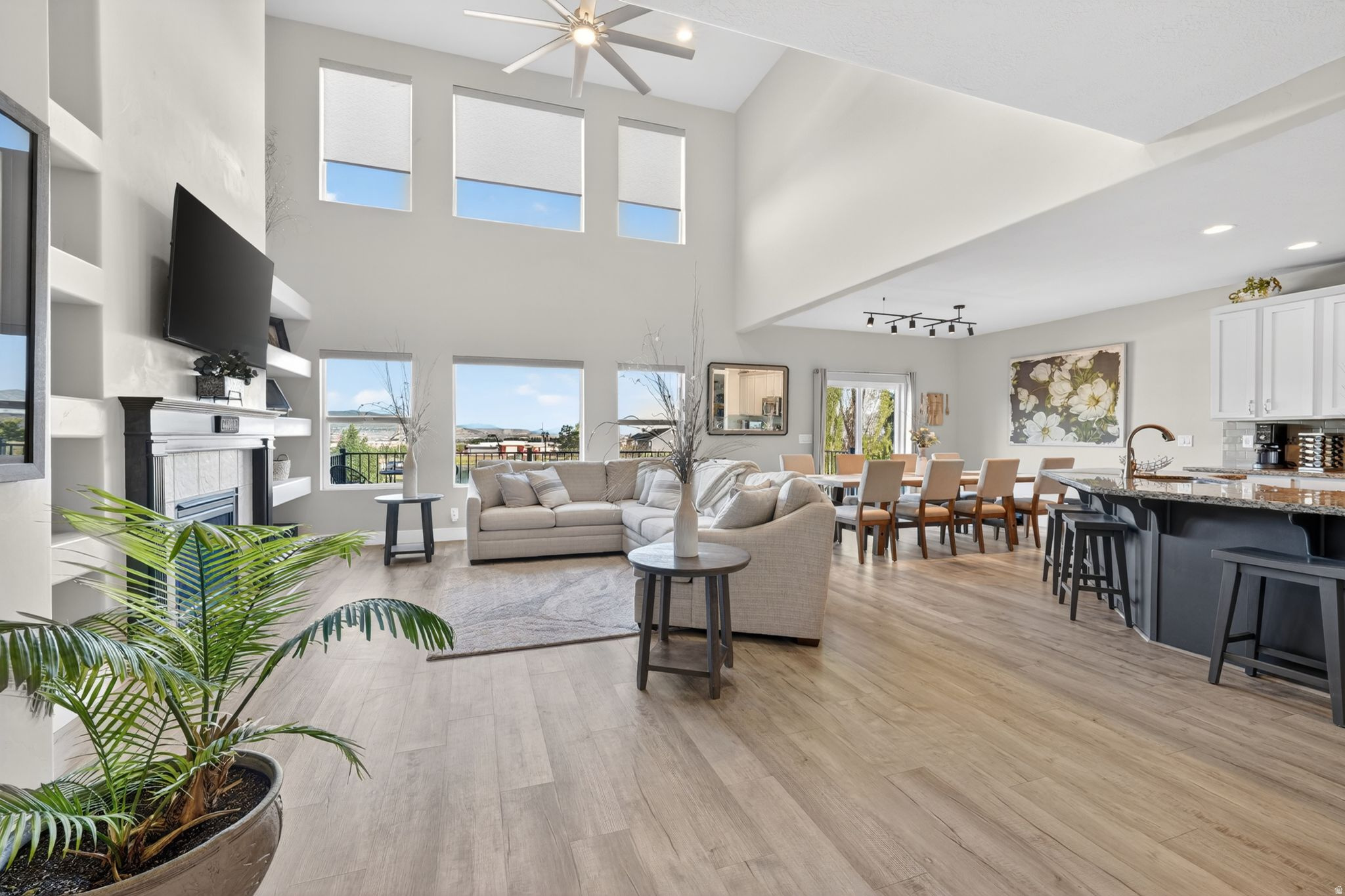 JORDAN HEIGHTS - Residential