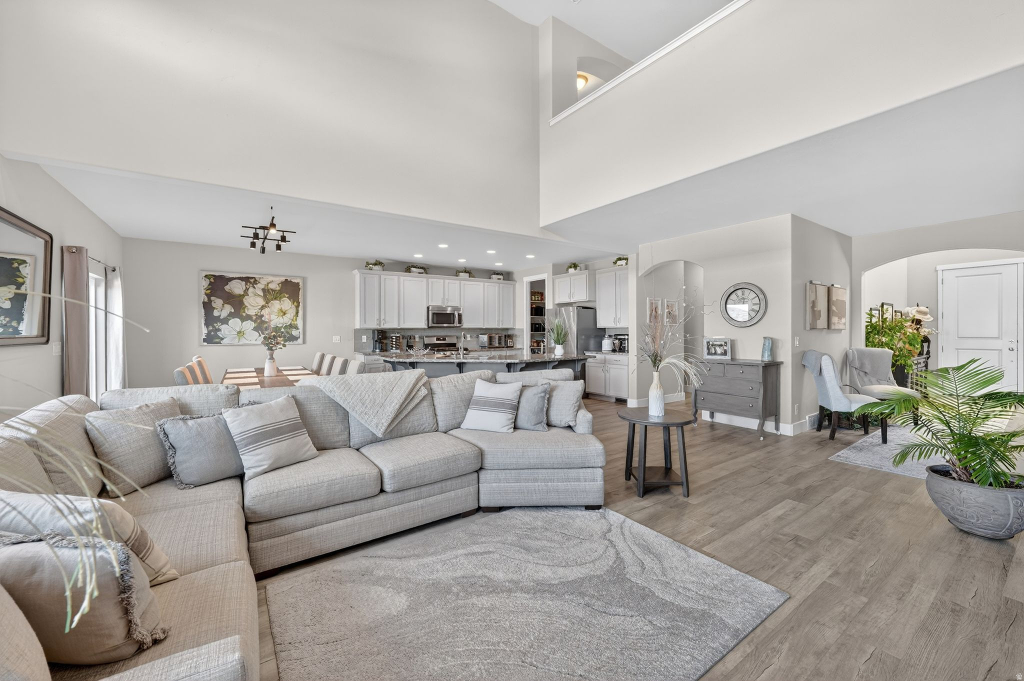 JORDAN HEIGHTS - Residential