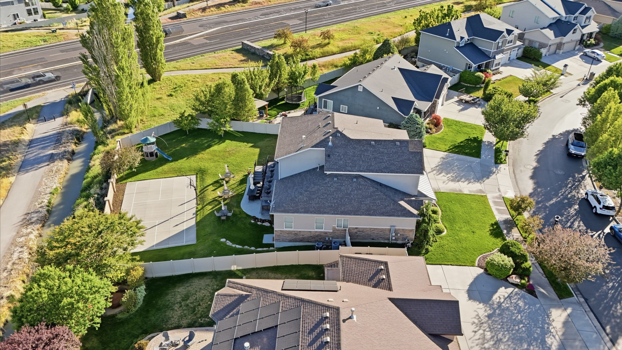 JORDAN HEIGHTS - Residential
