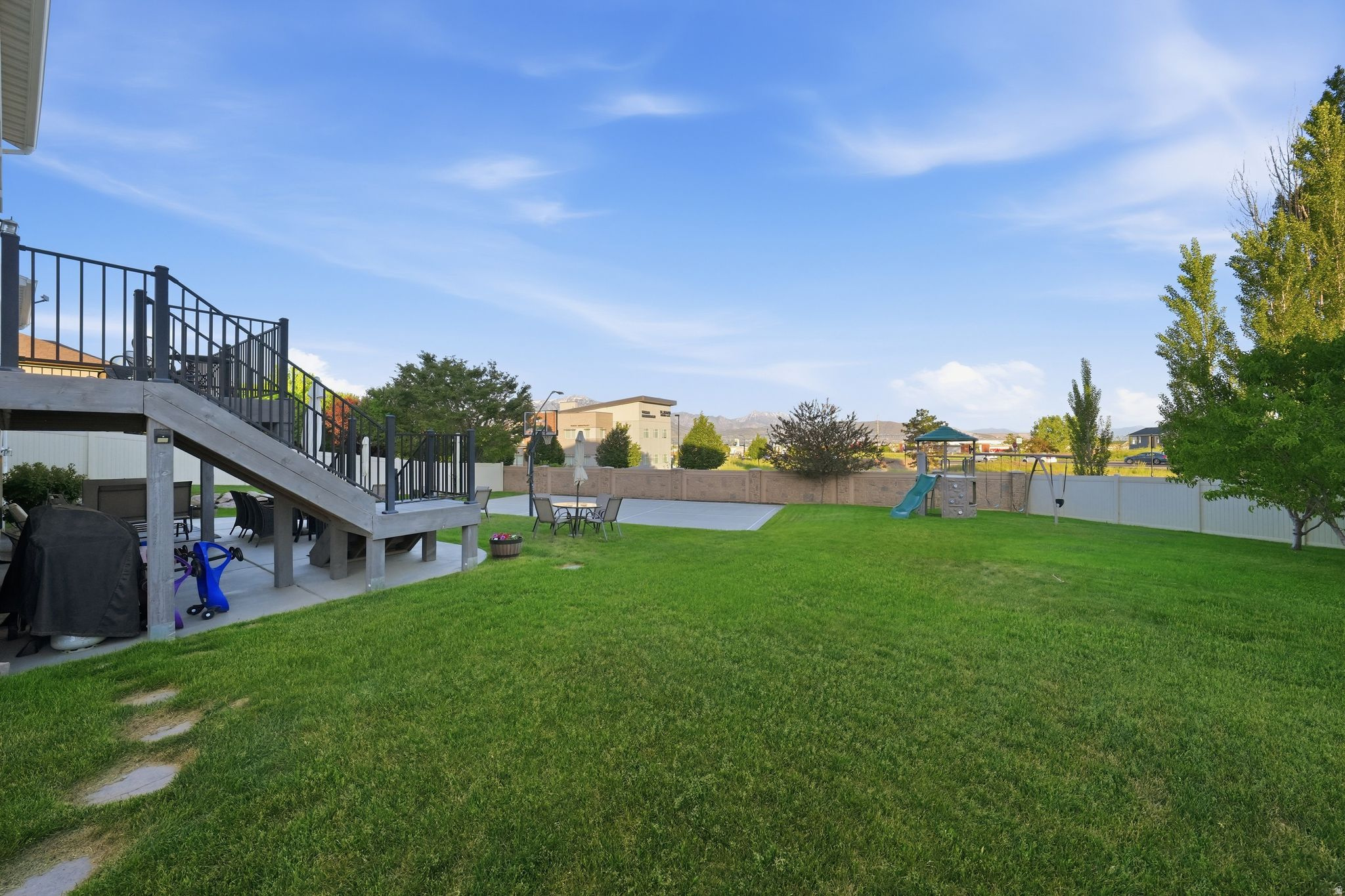 JORDAN HEIGHTS - Residential