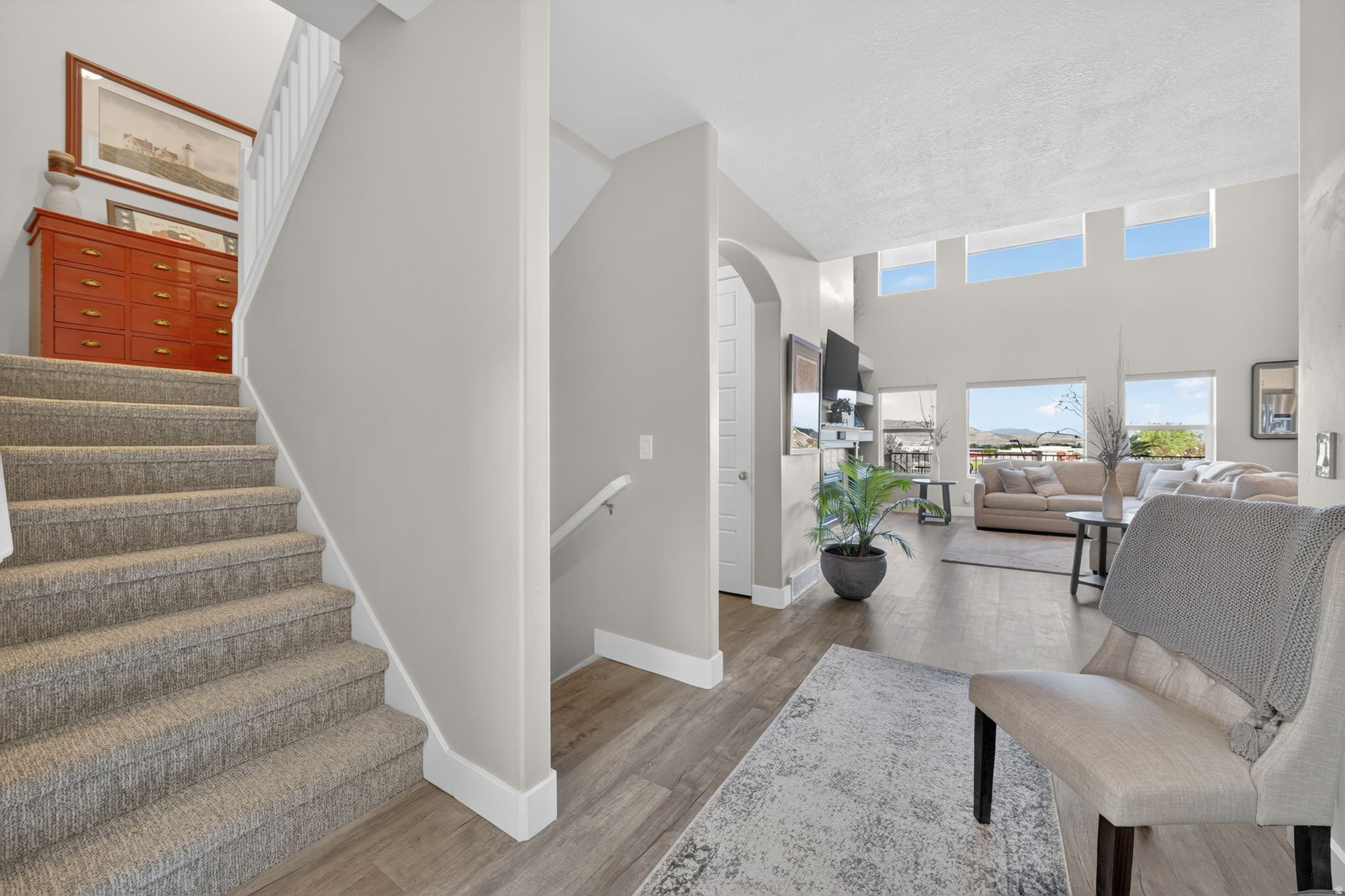 JORDAN HEIGHTS - Residential