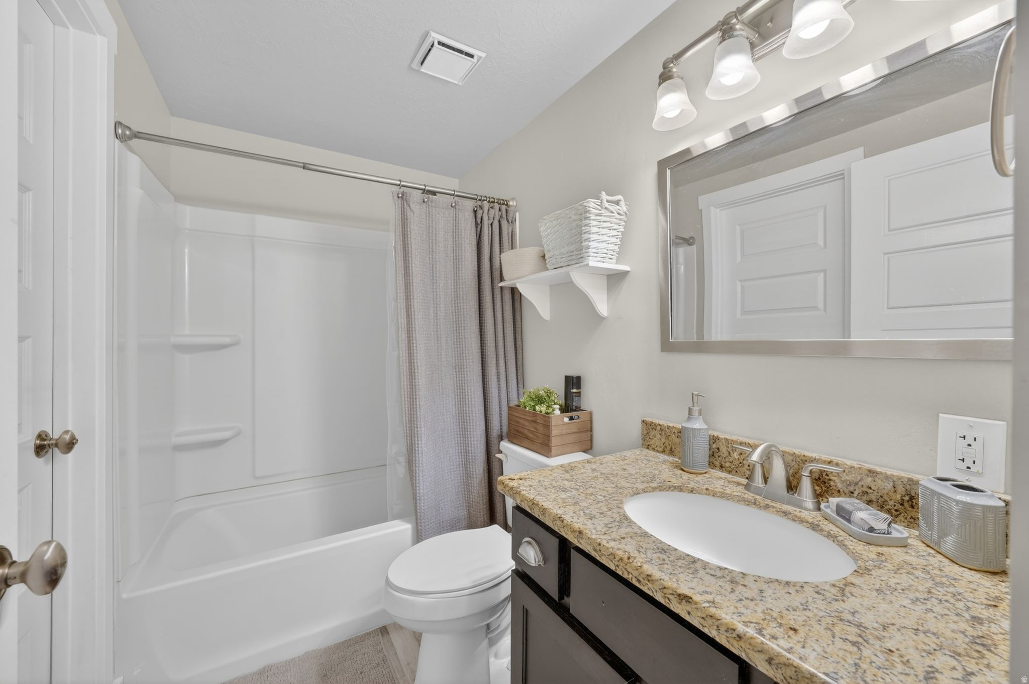 JORDAN HEIGHTS - Residential