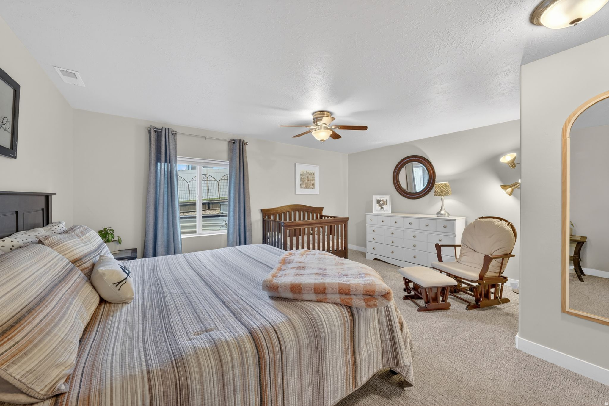 JORDAN HEIGHTS - Residential