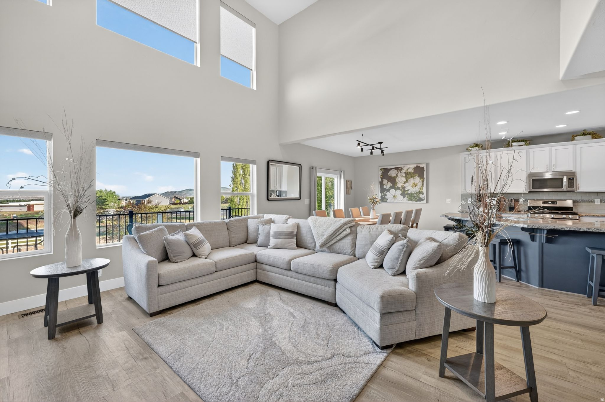 JORDAN HEIGHTS - Residential