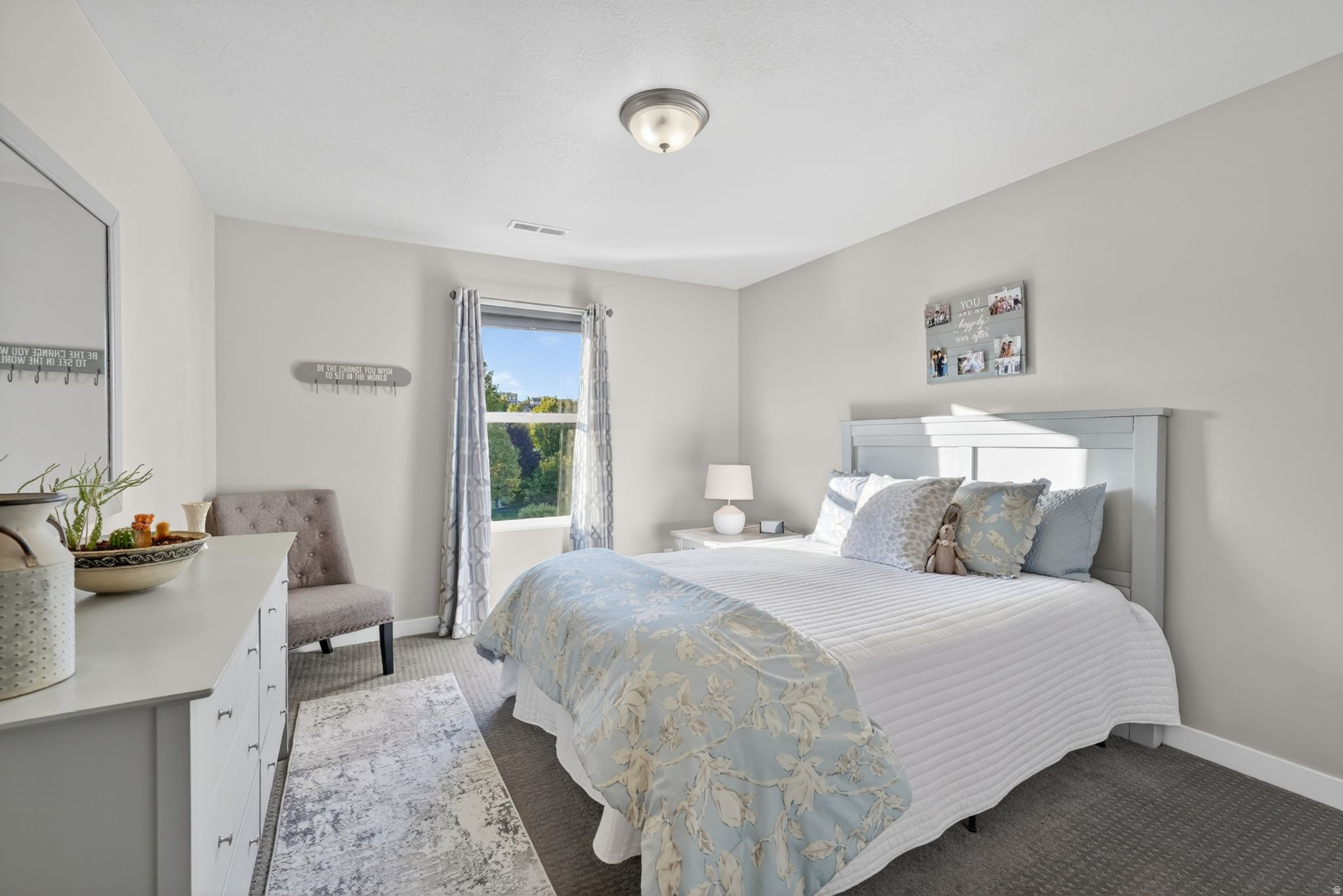 JORDAN HEIGHTS - Residential