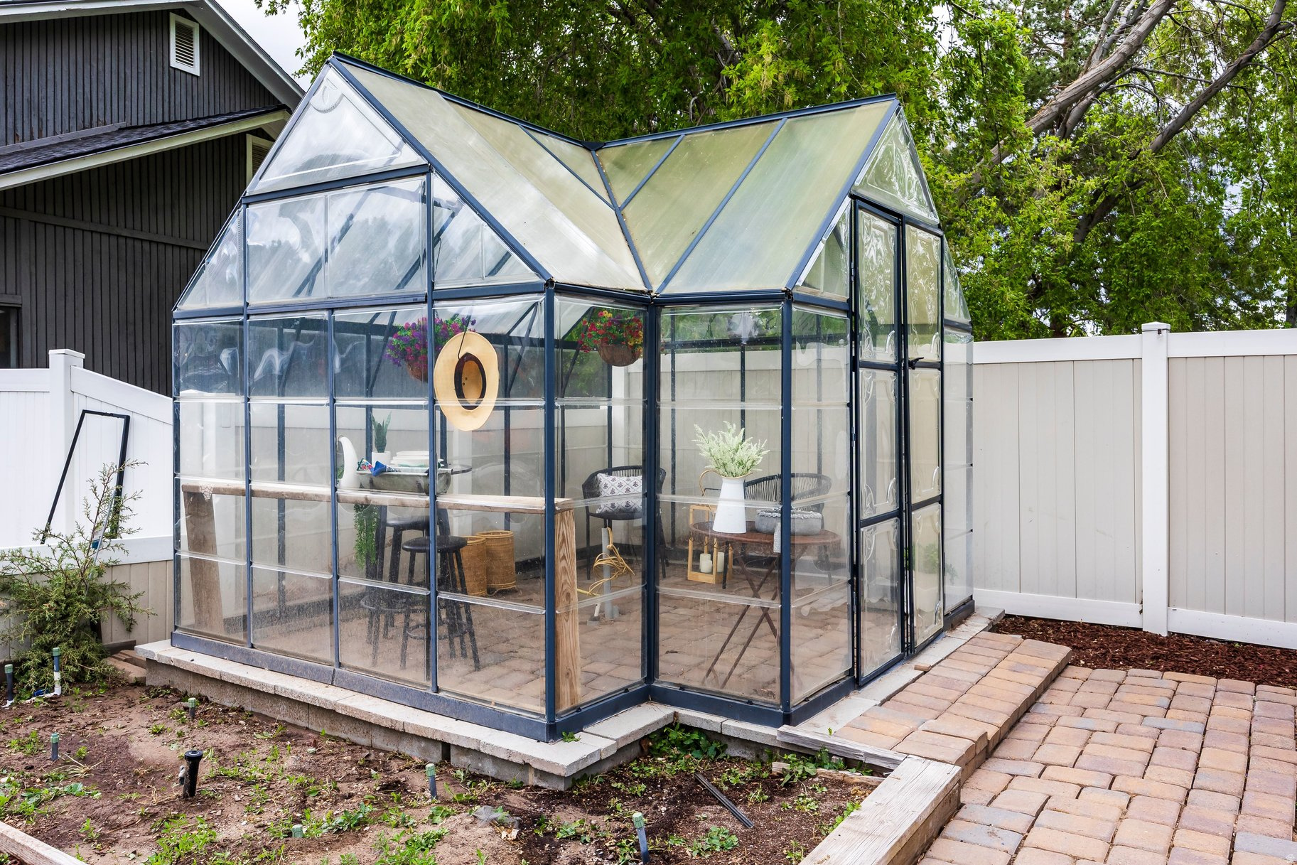 PARK CREST - Residential