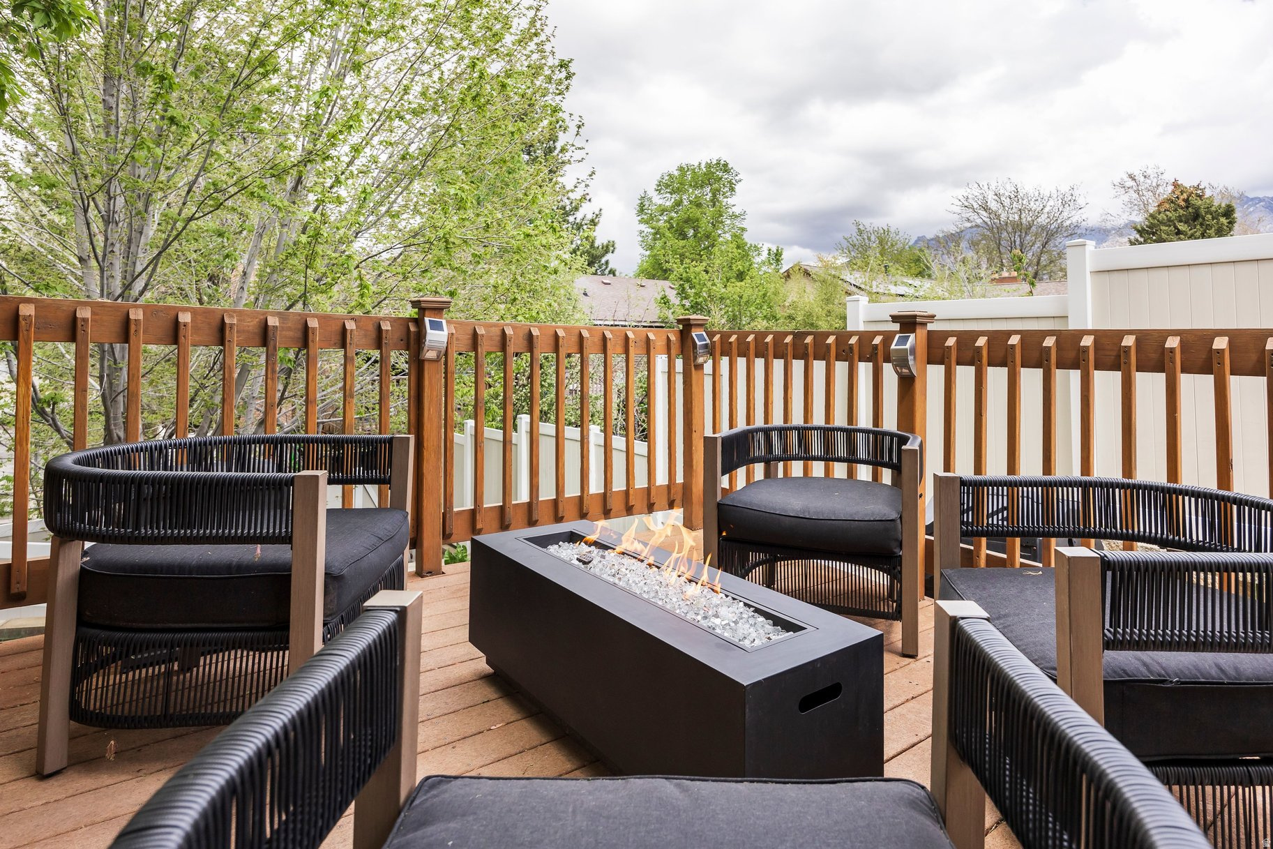 PARK CREST - Residential