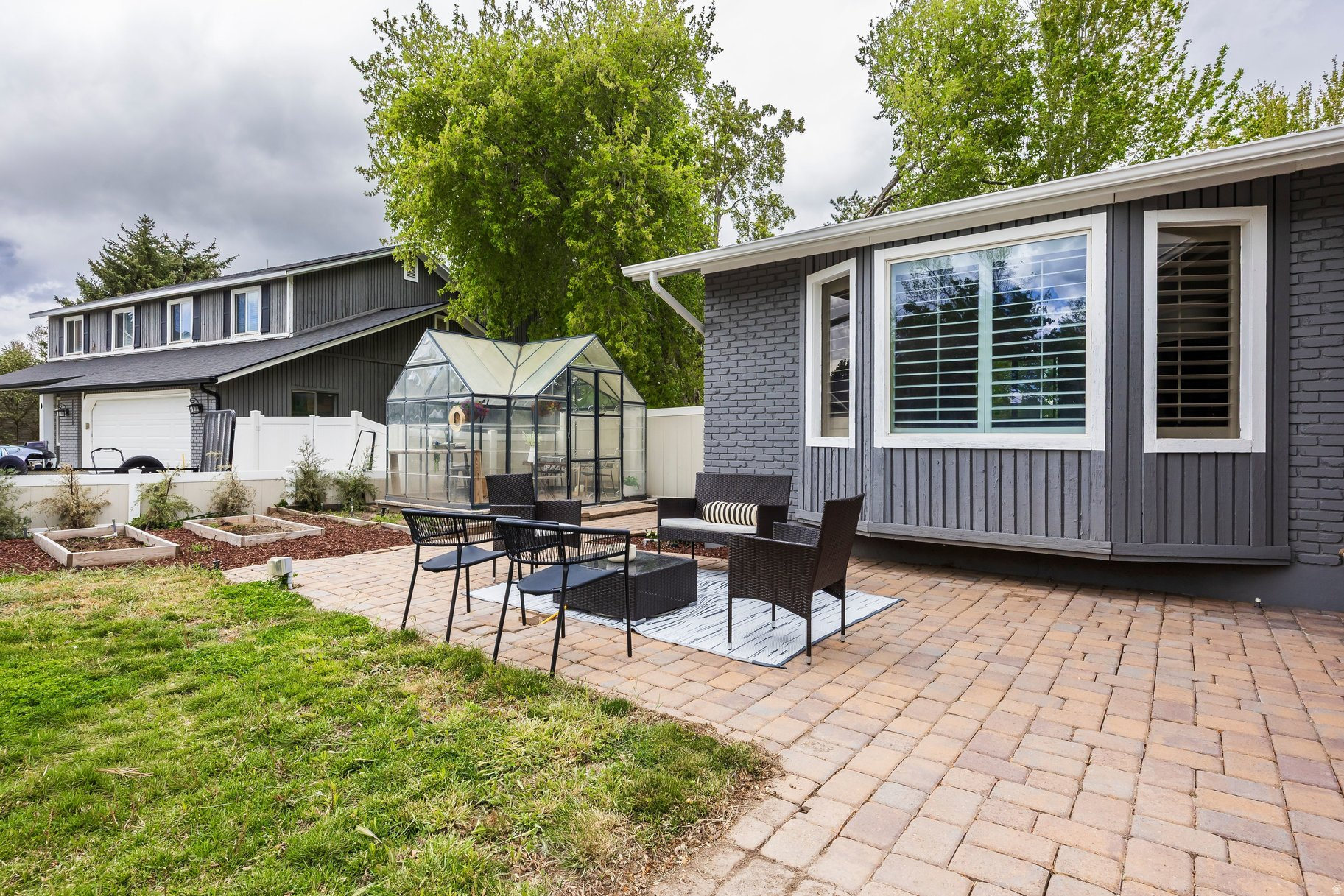 PARK CREST - Residential