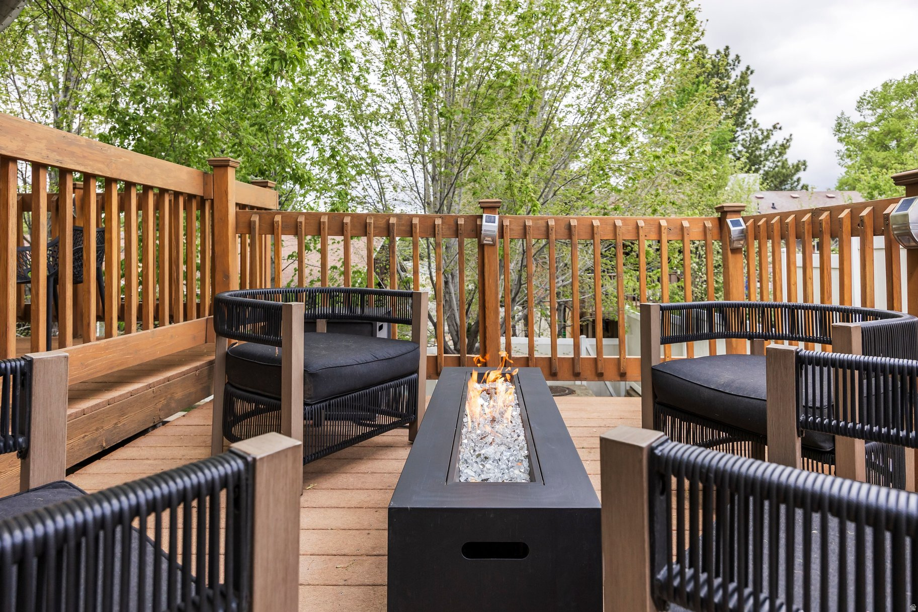 PARK CREST - Residential