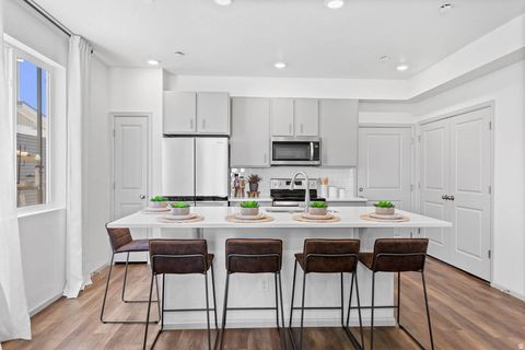 Tiny photo for 38 N RIVERSIDE DR #152, Saratoga Springs, UT 84045 (MLS # 2126877)