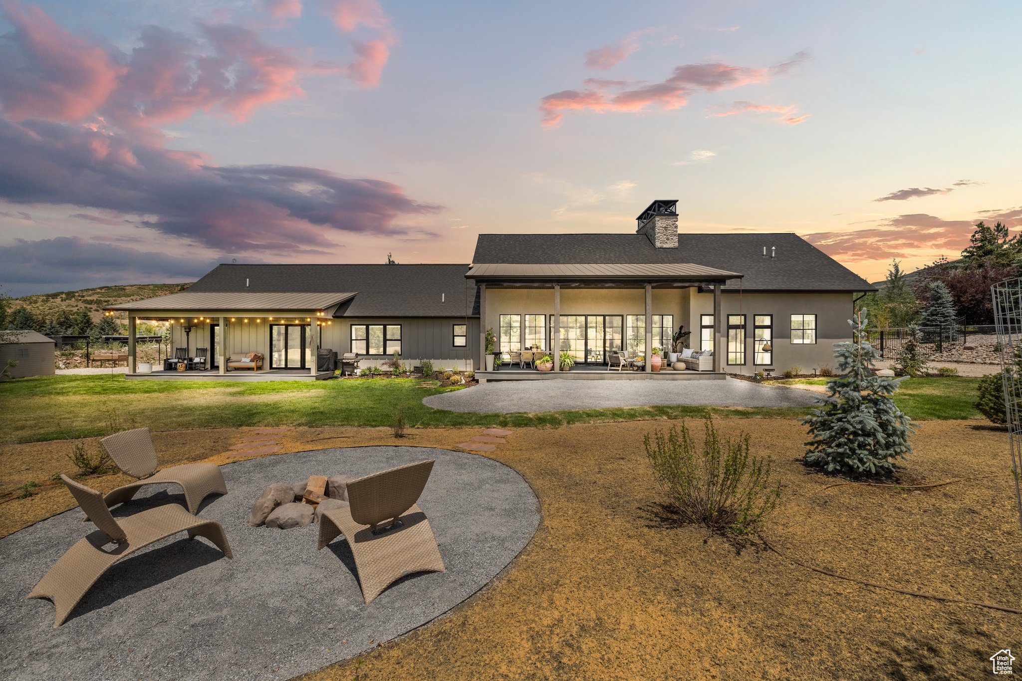 LAKE CRE - Residential