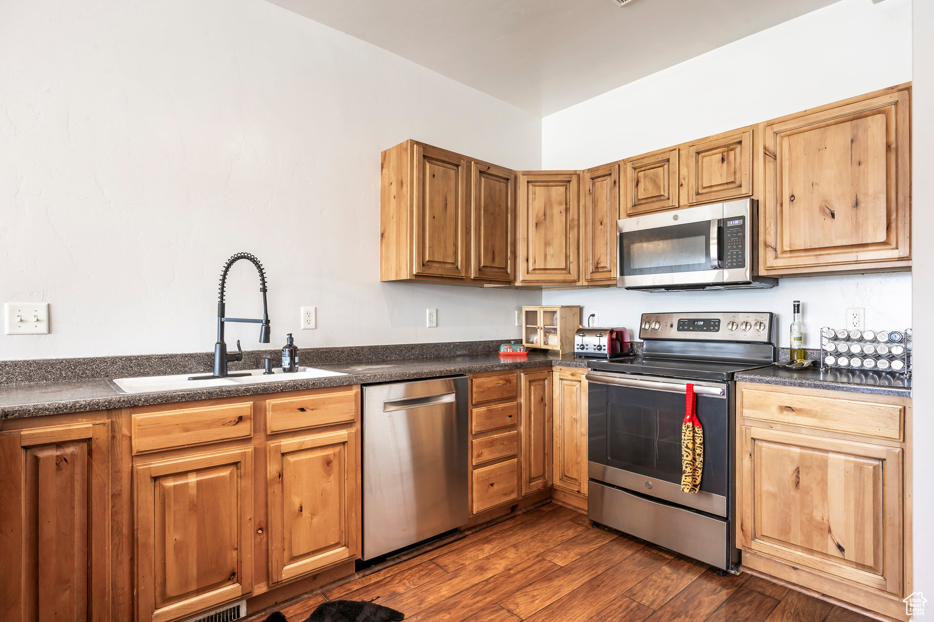 11662 S Oakmond Rd, South Jordan, Utah image 6
