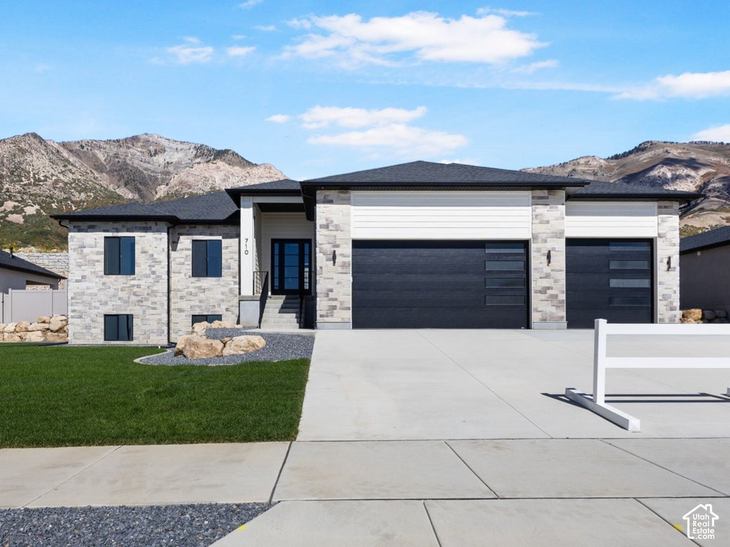 Photo of 710 E MOUNTAIN ROAD Rd N, North Ogden, UT 84414 (MLS # 2188294)
