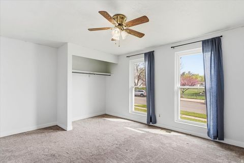 Tiny photo for 954 W 2400 N, Clinton, UT 84015 (MLS # 2148766)