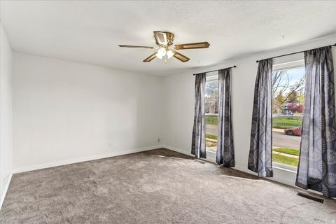 Tiny photo for 954 W 2400 N, Clinton, UT 84015 (MLS # 2148766)