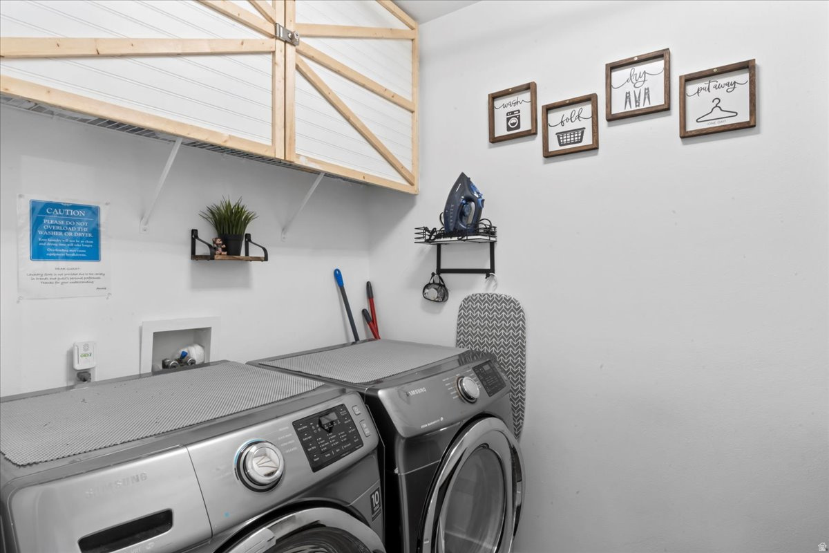 FREEMONT SPRINGS - Residential