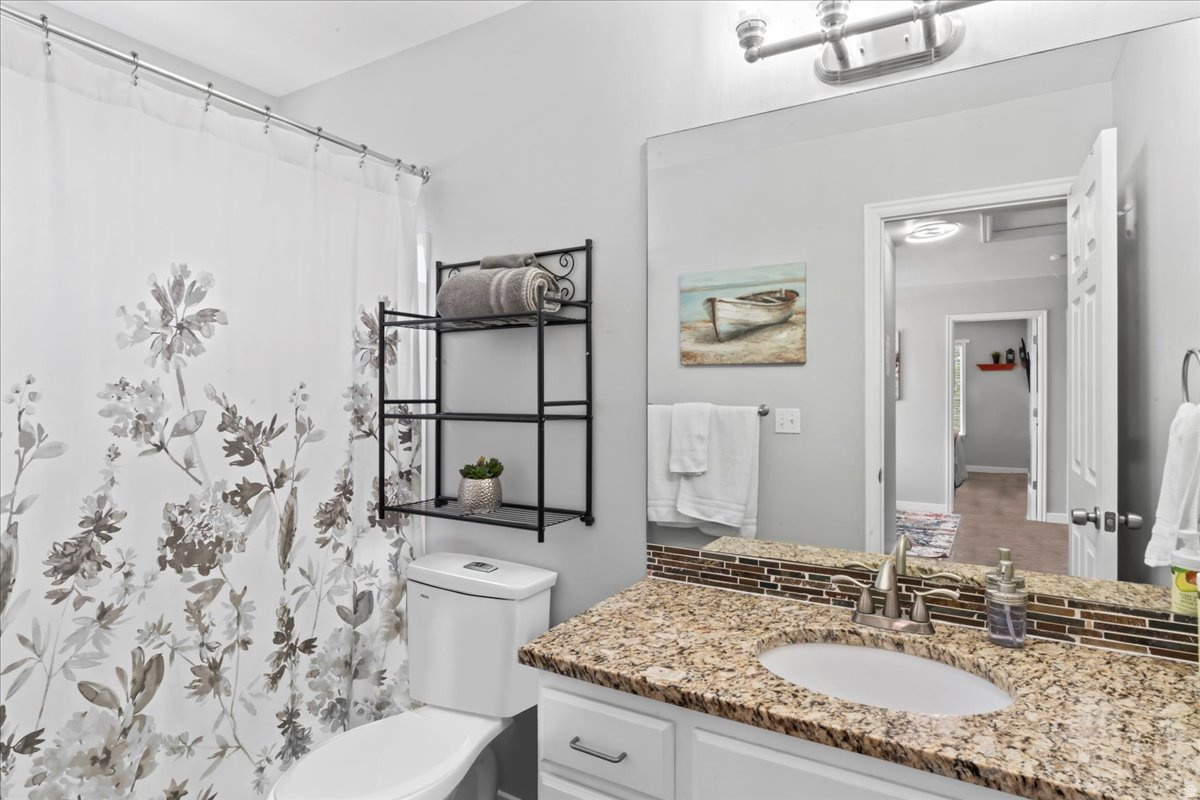 FREEMONT SPRINGS - Residential