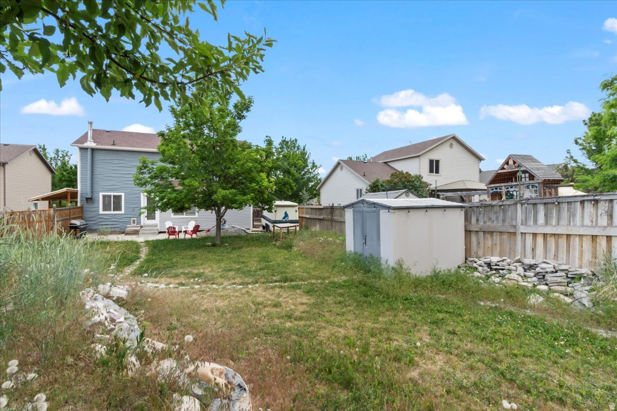 FREEMONT SPRINGS - Residential