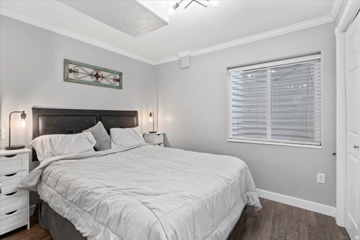 FREEMONT SPRINGS - Residential