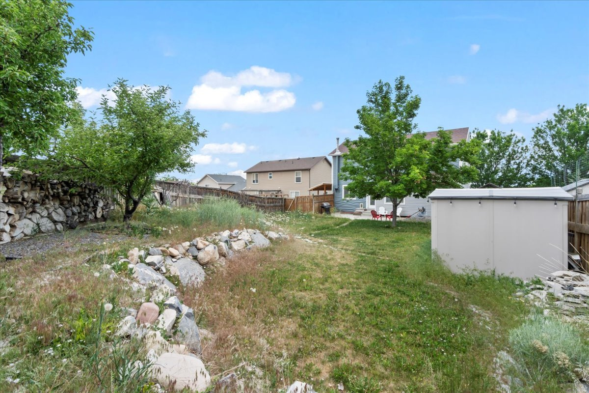 FREEMONT SPRINGS - Residential