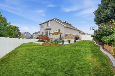 Tiny photo for 10509 S BROOKLYN VIEW LN W, South Jordan, UT 84095 (MLS # 2174012)