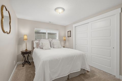 Tiny photo for 10509 S BROOKLYN VIEW LN W, South Jordan, UT 84095 (MLS # 2174012)